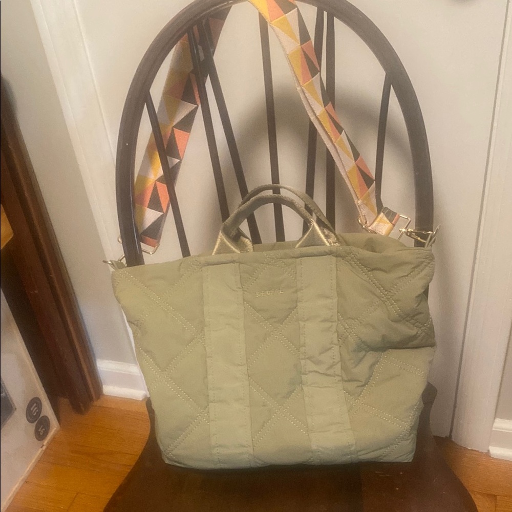 Kedzie Puffer Tote WIth Guitar Strap In Immaculate Pre Owned Condition